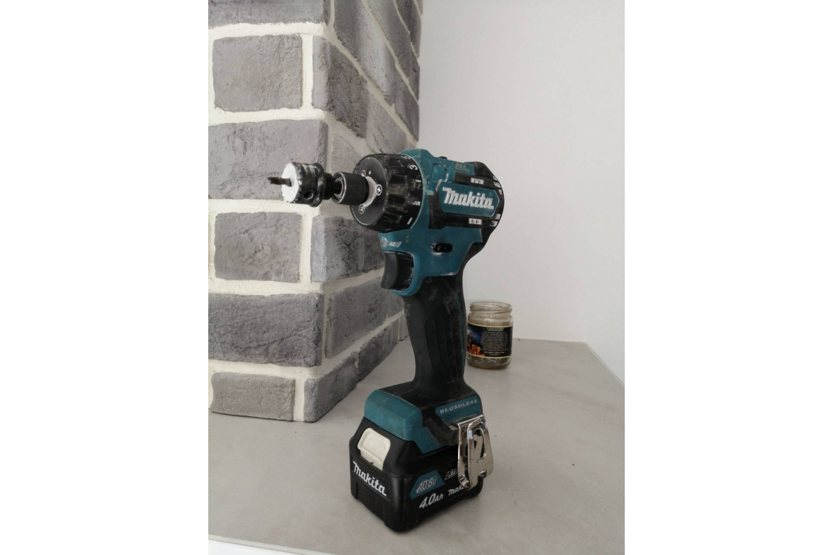 Аккумуляторная дрель-шуруповерт Makita CXT DF032DWME