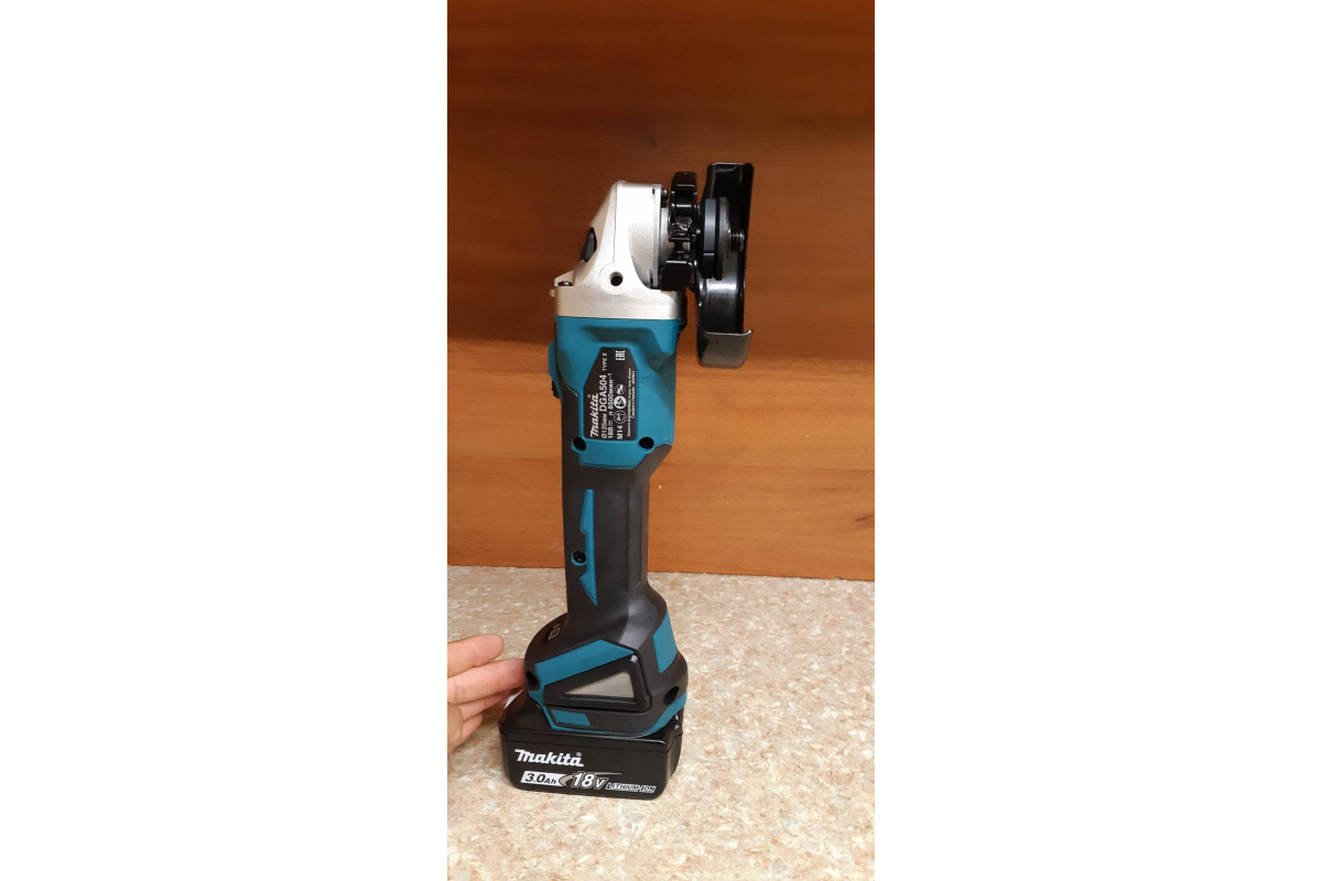 Аккумуляторная угловая шлифовальная машина Makita LXT DGA504RF