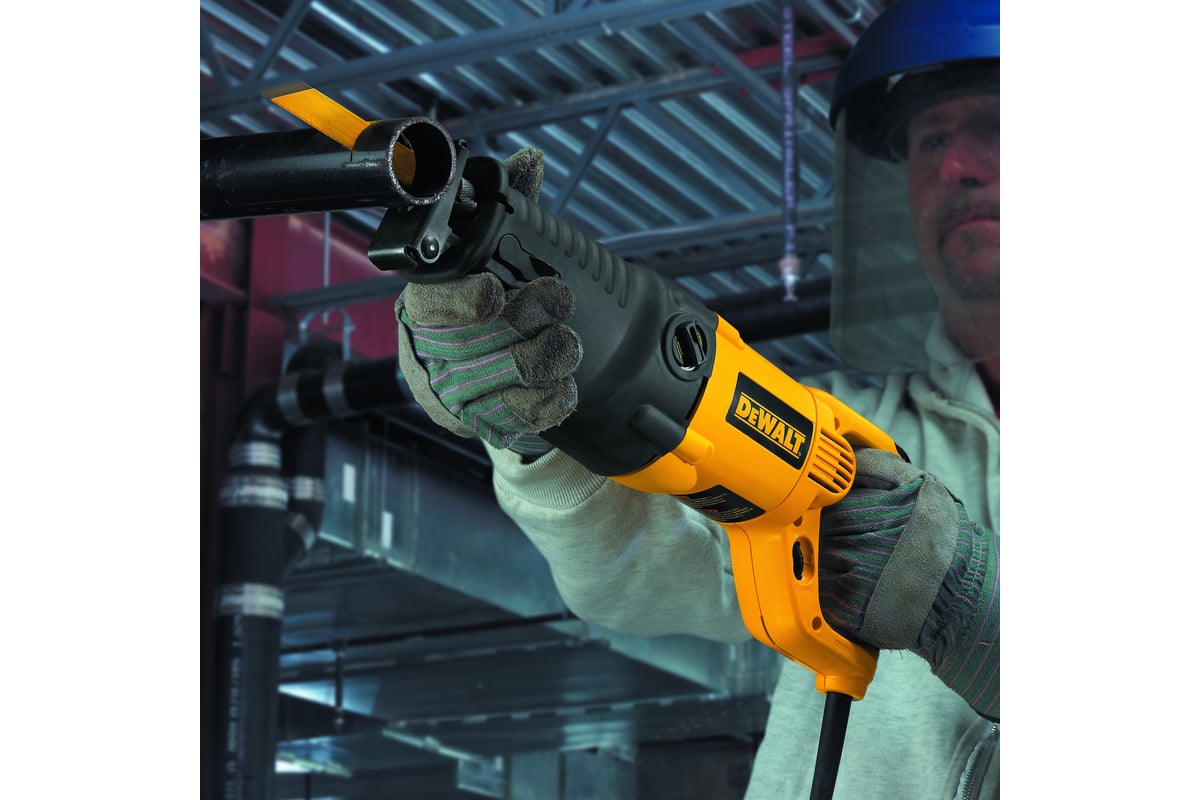 Сабельная пила DeWalt DW 311 К