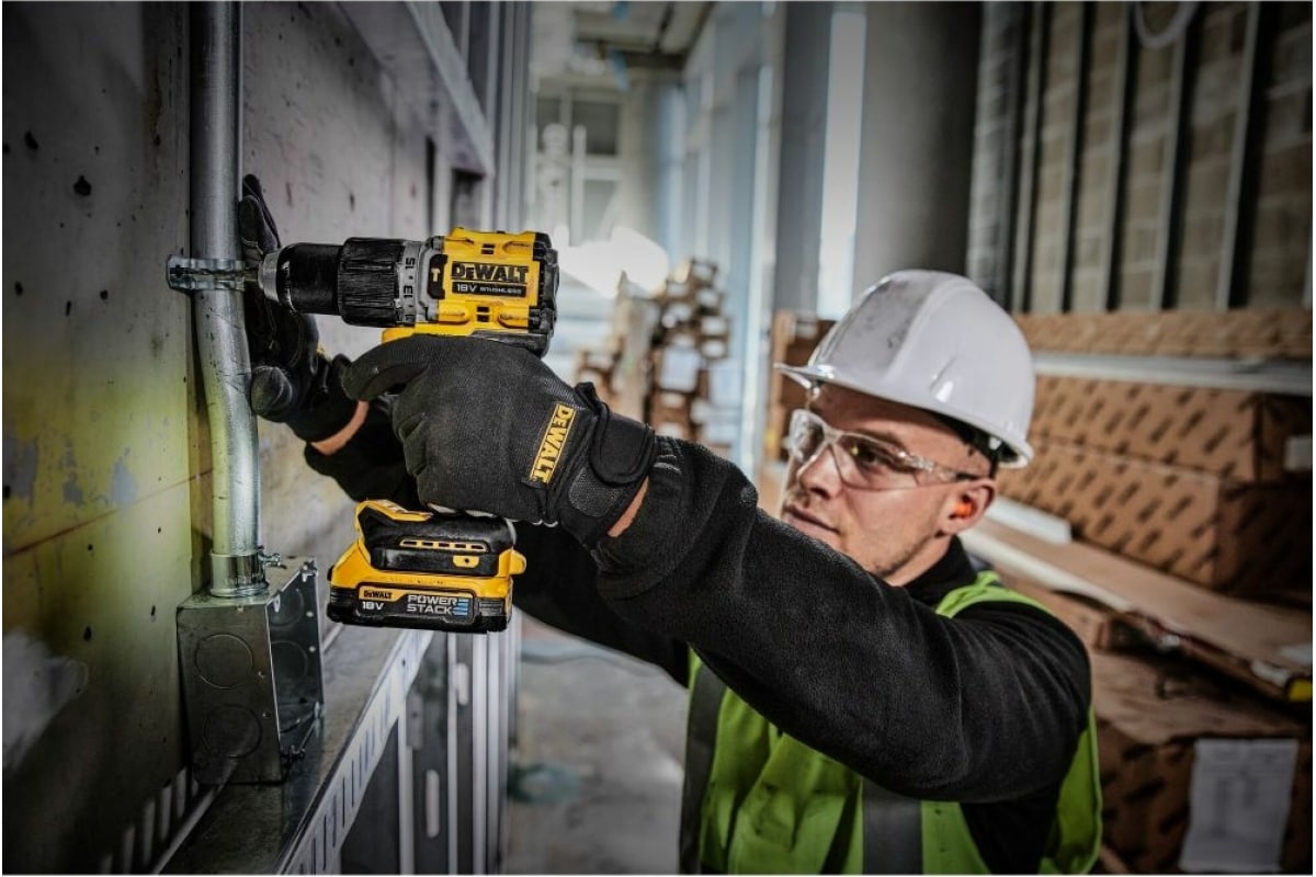 Ударная дрель-шуруповерт DeWalt Powerstack DCD805E1T-QW