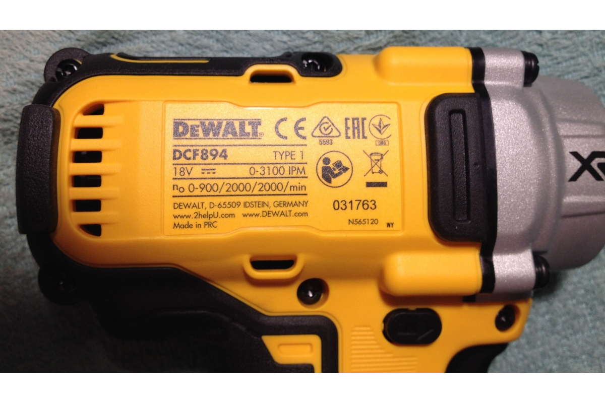 Гайковерт DeWalt DCF894N