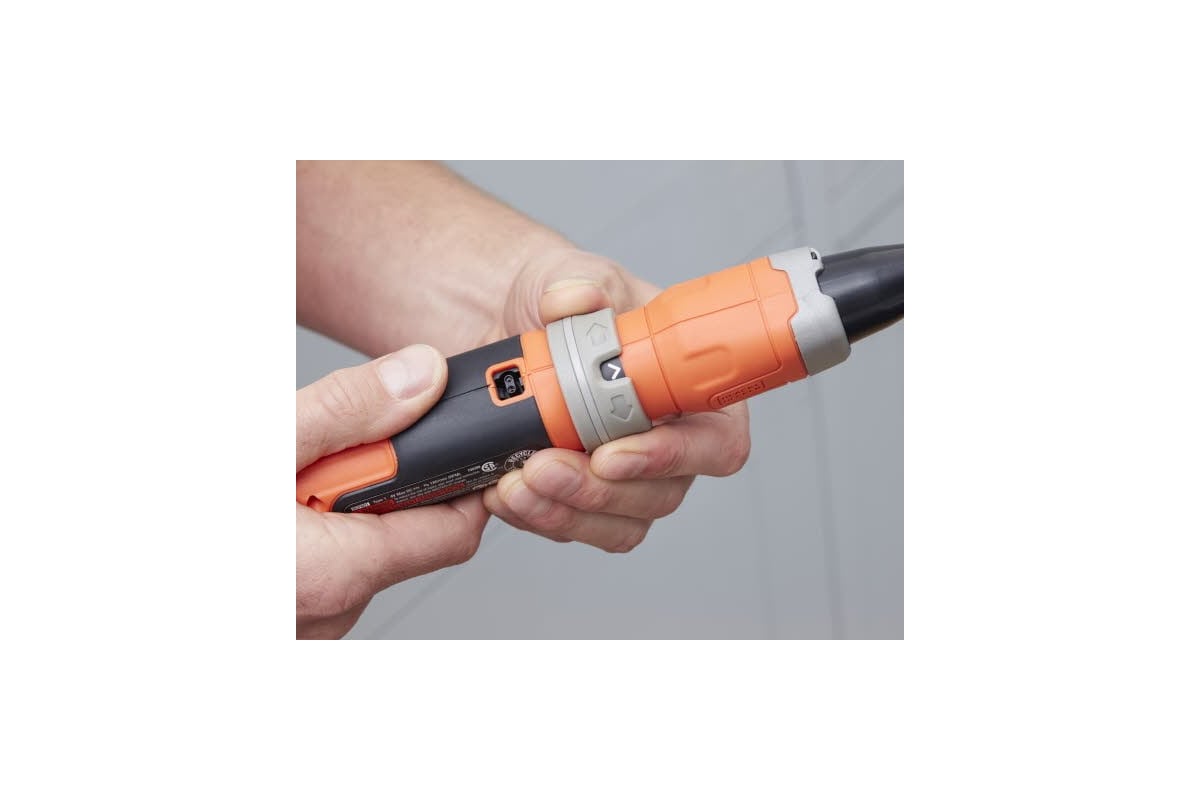 Аккумуляторная отвертка Black&Decker 48CM BCF603C