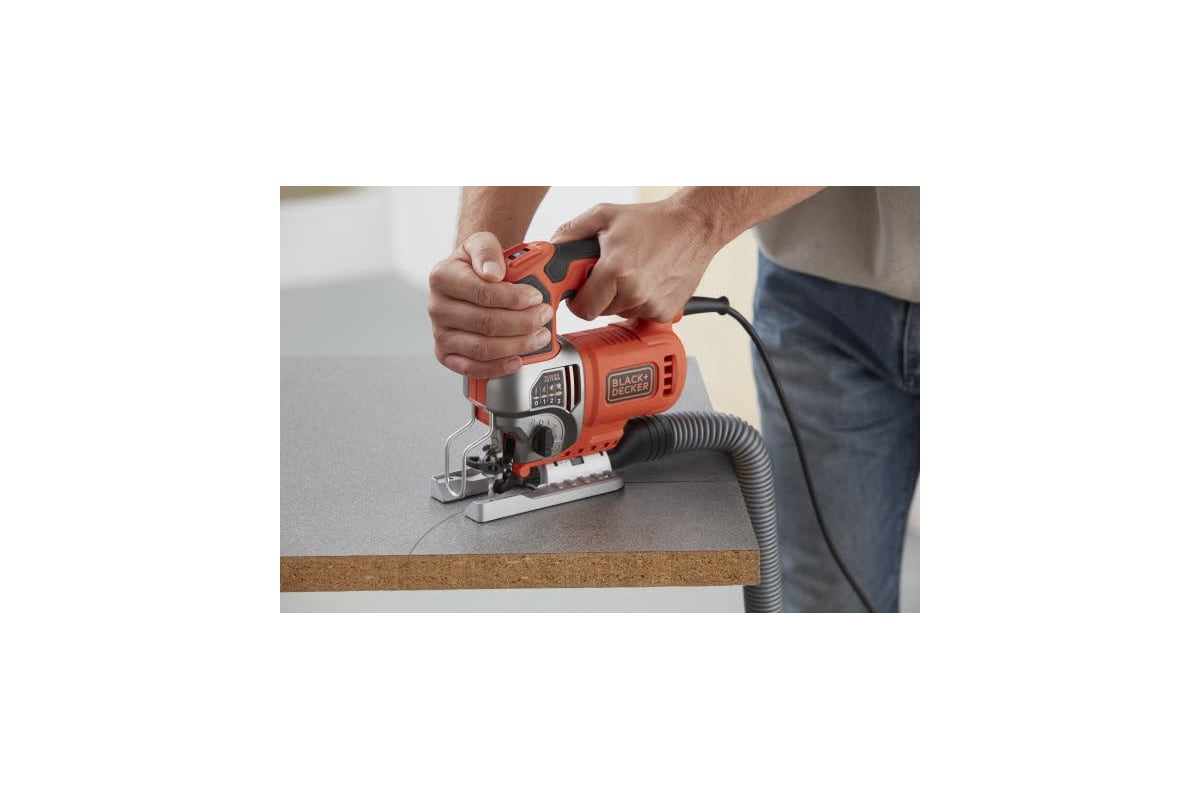 Лобзик Black&Decker BES610-QS