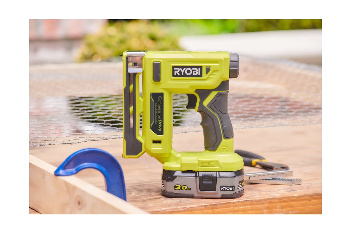 Аккумуляторный степлер Ryobi ONE+ R18ST50-0 без аккумулятора в комплекте 5133004496