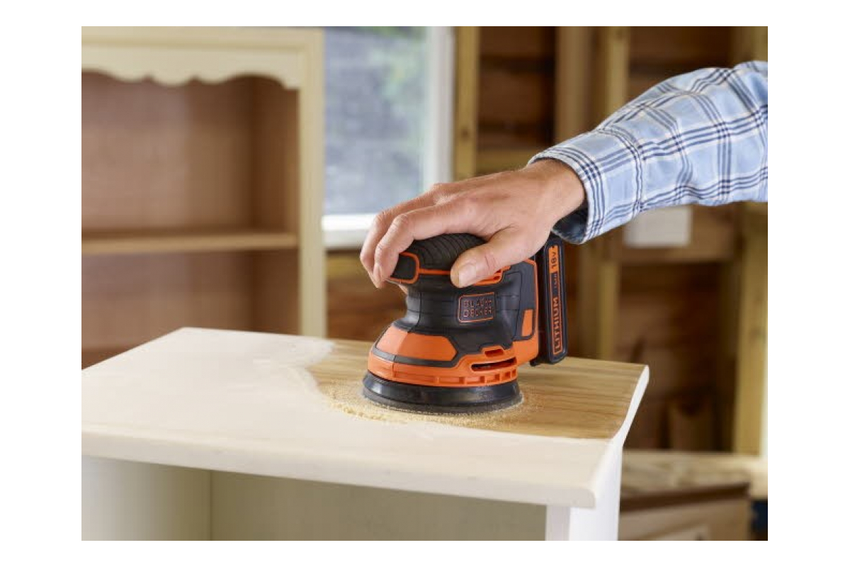 Аккумуляторная эксцентриковая шлифмашина Black&Decker BDCROS18N