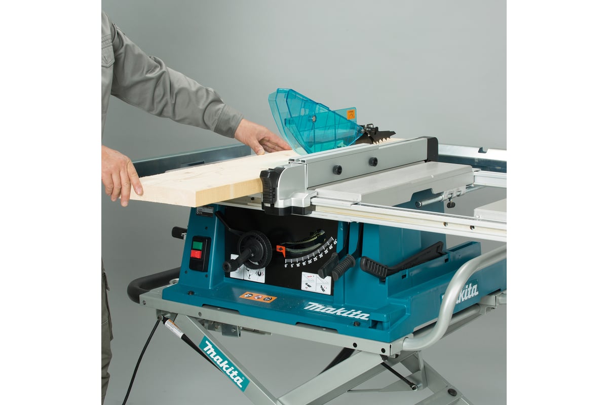 Настольная пила Makita 2704N