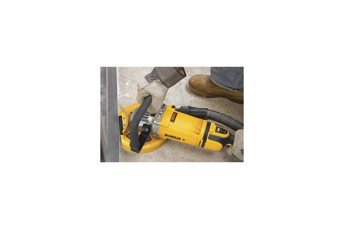 Угловая шлифмашина DeWalt DWE 4579R