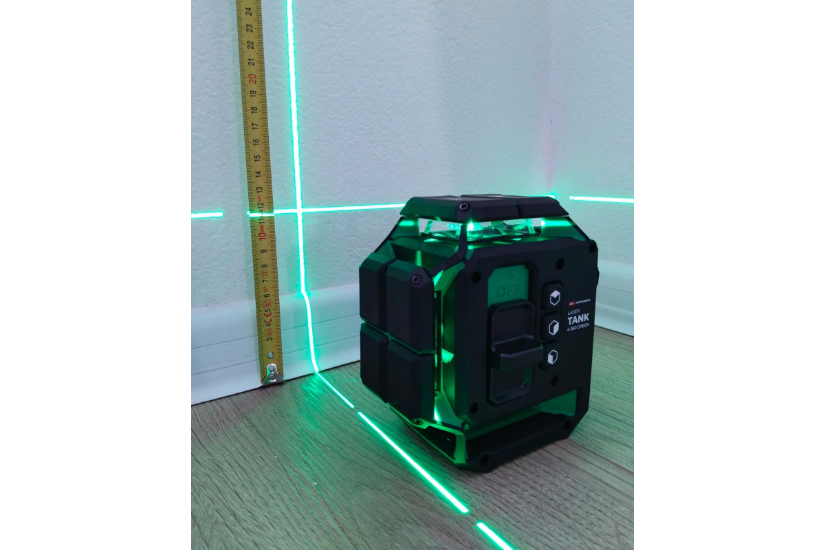 Профессиональный лазерный уровень ADA LaserTANK 4-360 GREEN basic edition А00631