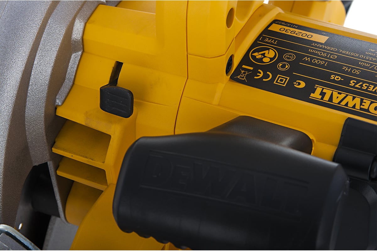 Дисковая пила DeWalt DWE 575 K