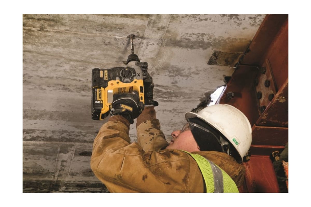 Бесщеточный перфоратор DeWalt DCH273N