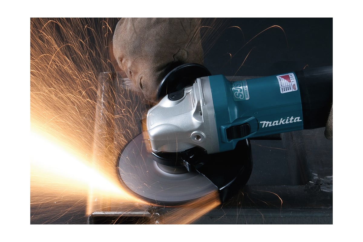 Угловая шлифмашина Makita GA6040C