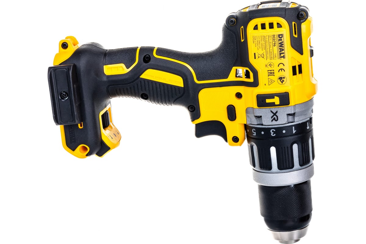 Ударная дрель-шуруповерт DeWalt DCD796NT