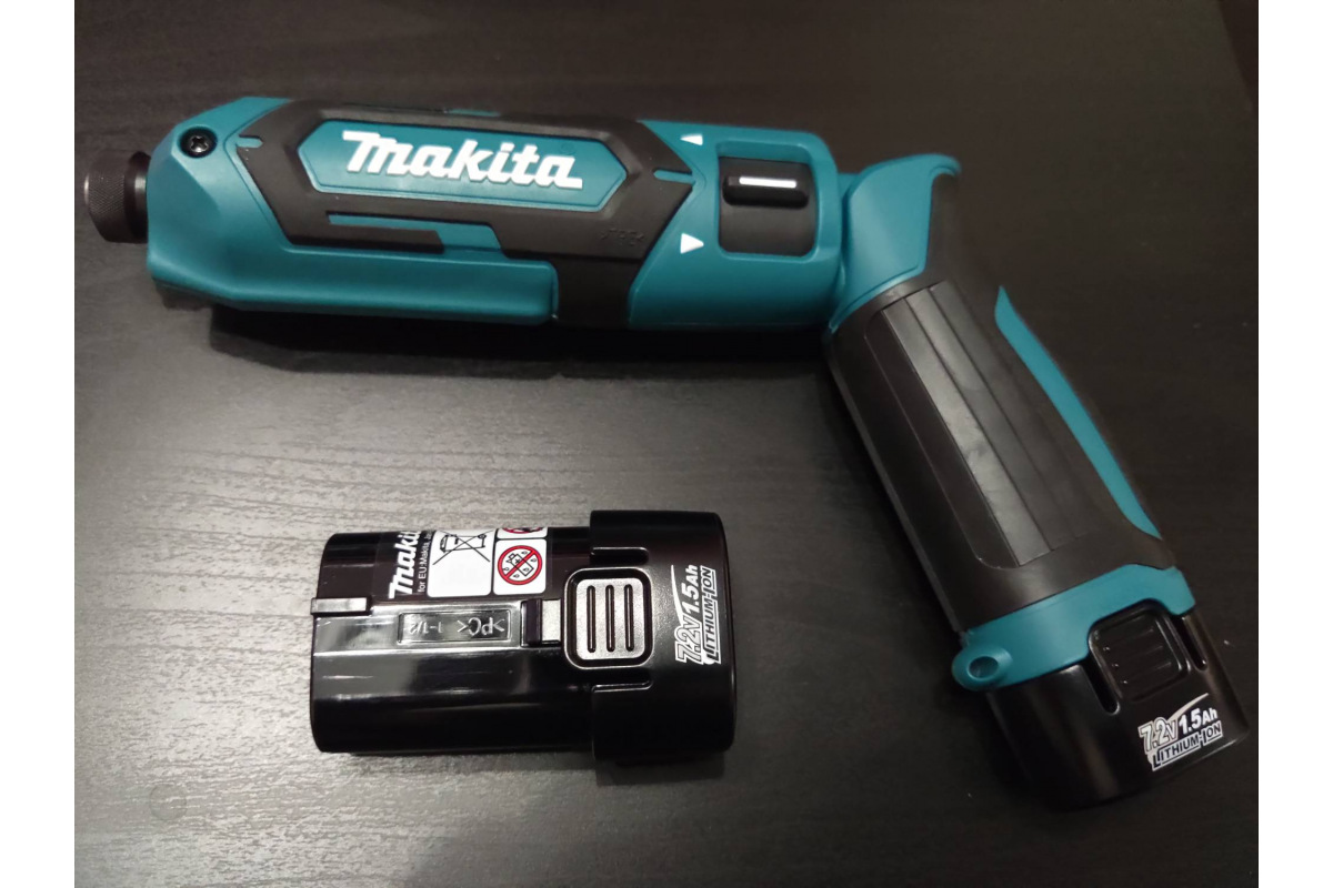 Аккумуляторная отвертка Makita TD022DSE