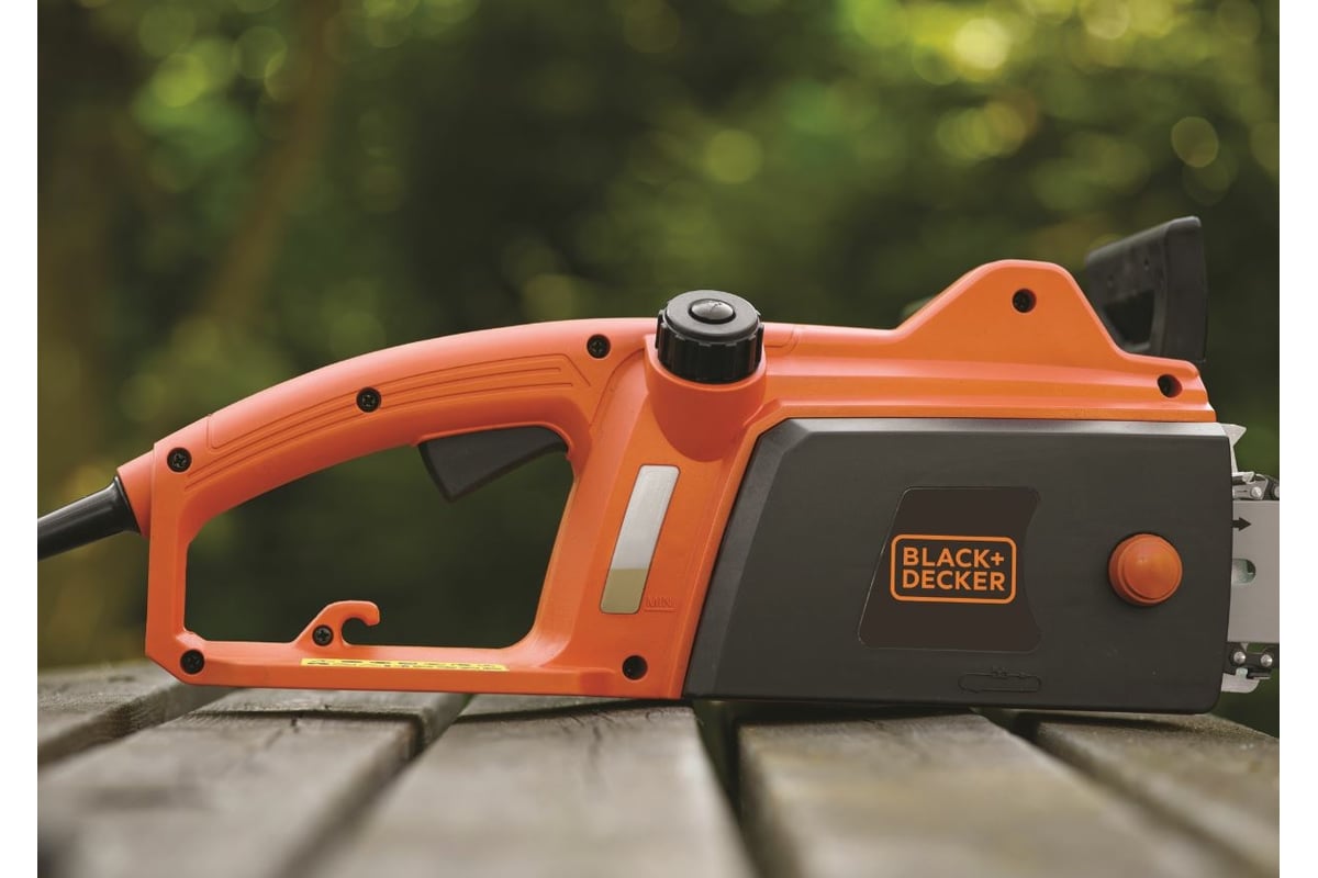 Электрическая цепная пила Black&Decker CS1835