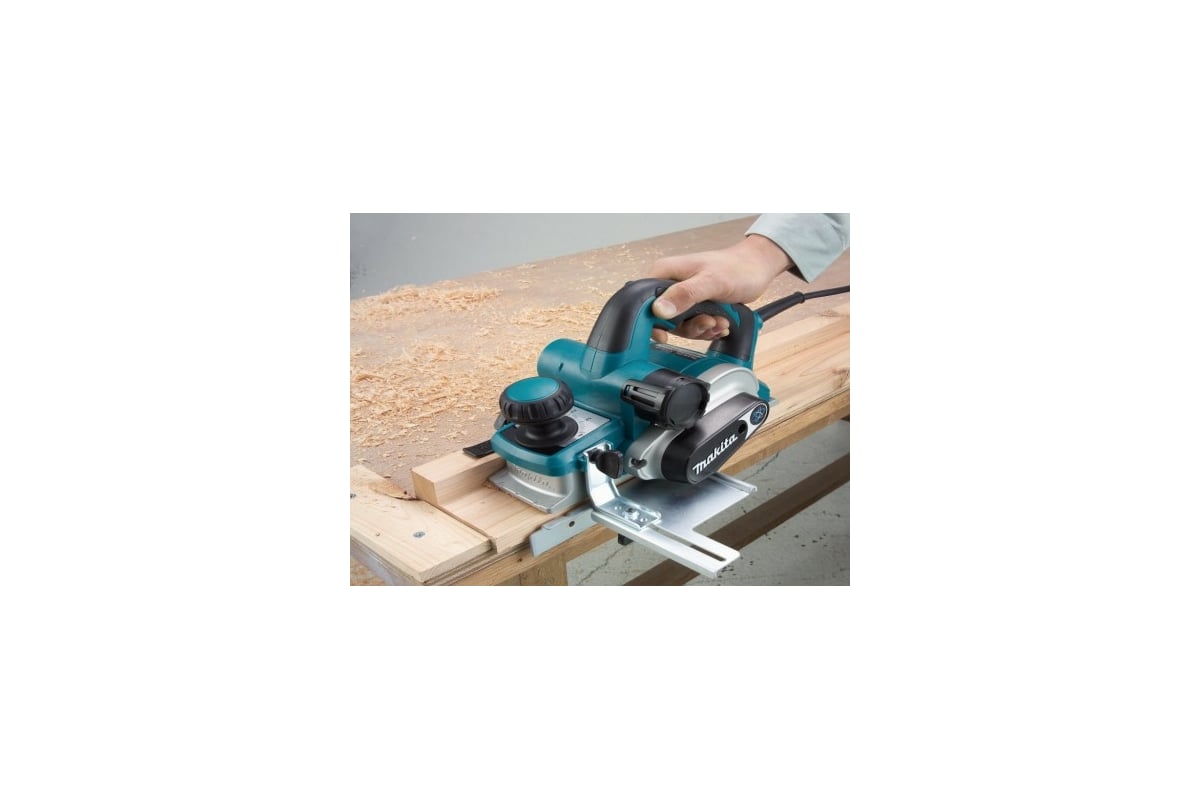 Рубанок Makita KP 0810 CK