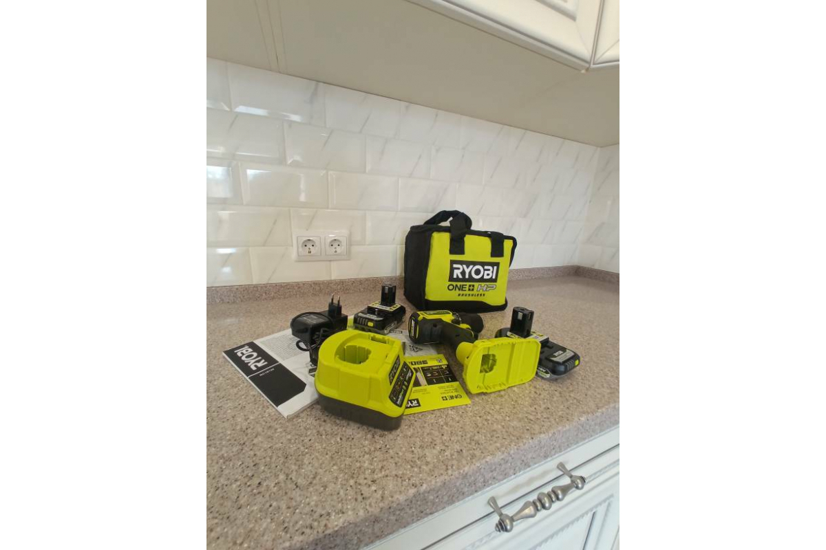 Бесщеточная дрель-шуруповерт Ryobi ONE+ HP RDD18C-220S 5133004980