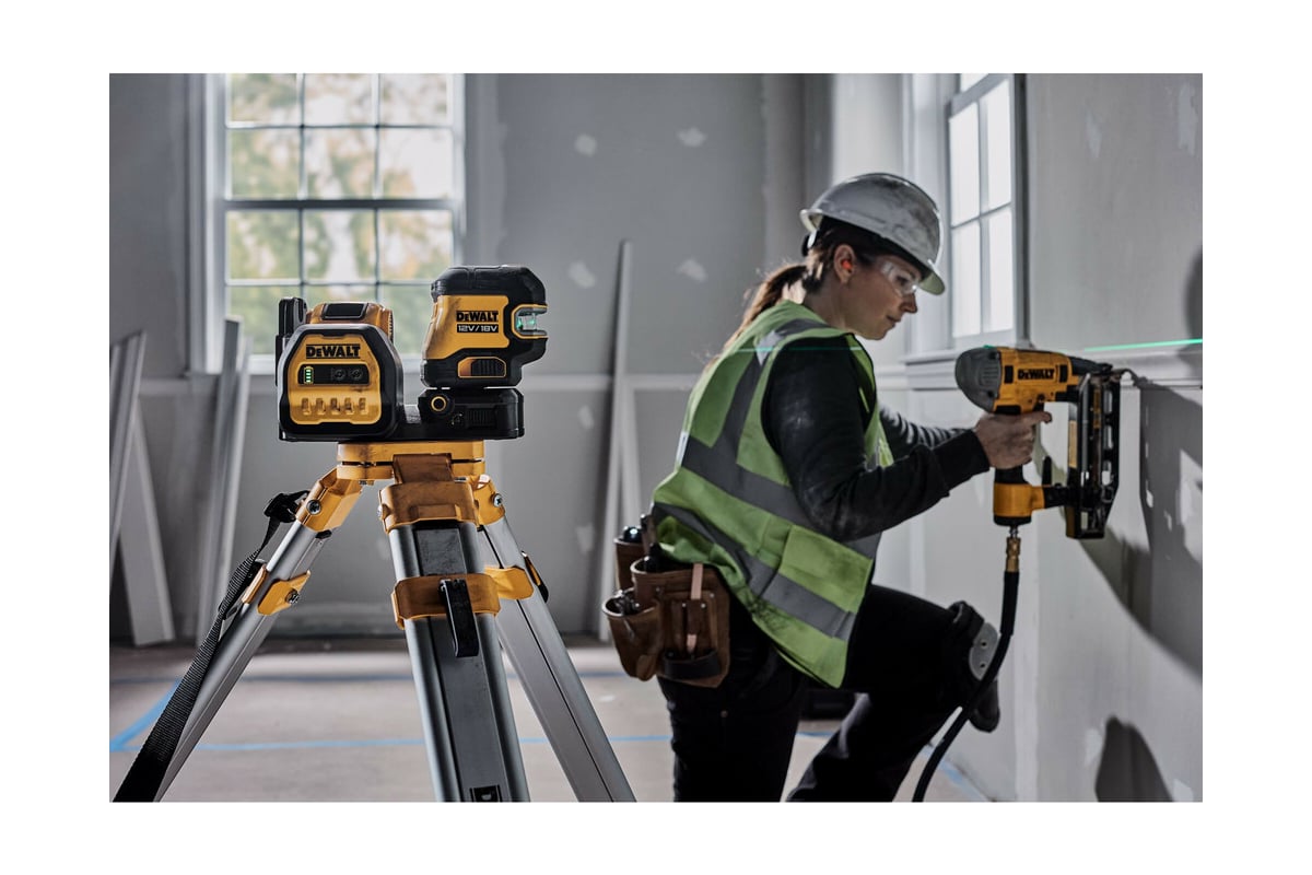 Лазерный построитель плоскостей DeWalt 18В, зеленый DCE825D1G18-QW