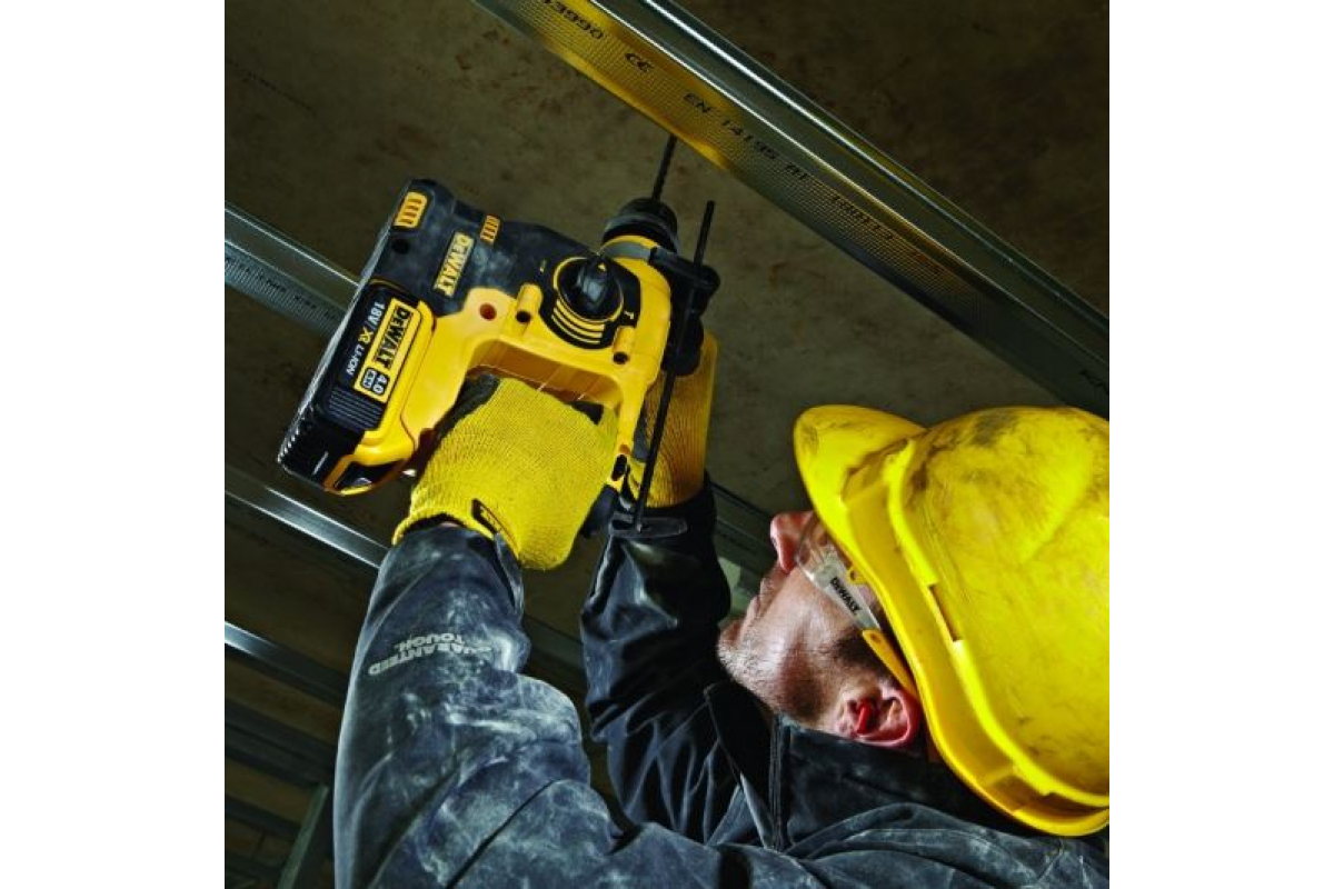 Аккумуляторный перфоратор DeWalt DCH253M2-QW