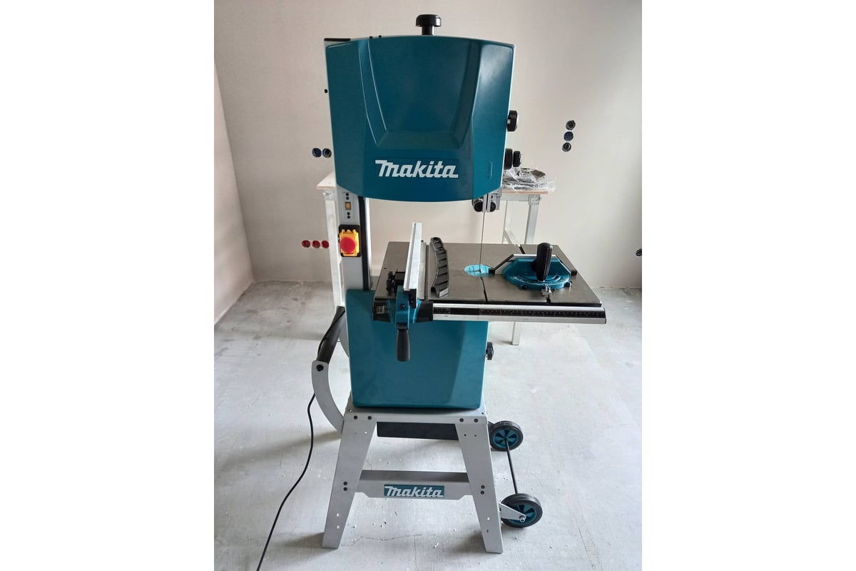 Ленточная пила Makita LB1200F