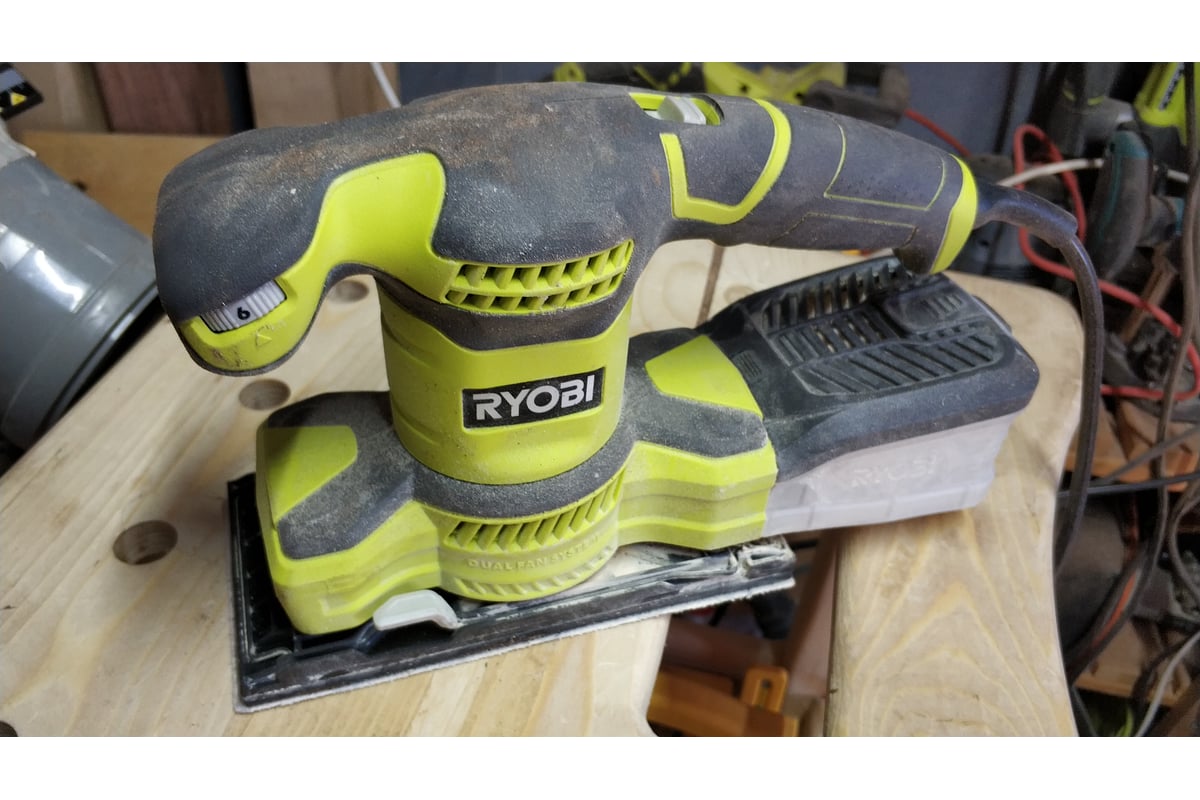 Виброшлифмашина Ryobi RSS280-S 5133003502