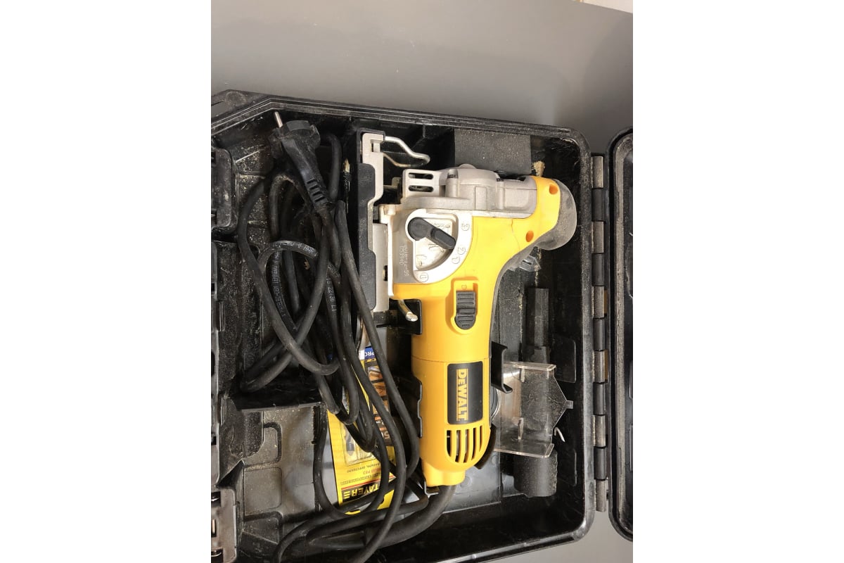 Лобзик DeWalt DW 333 K