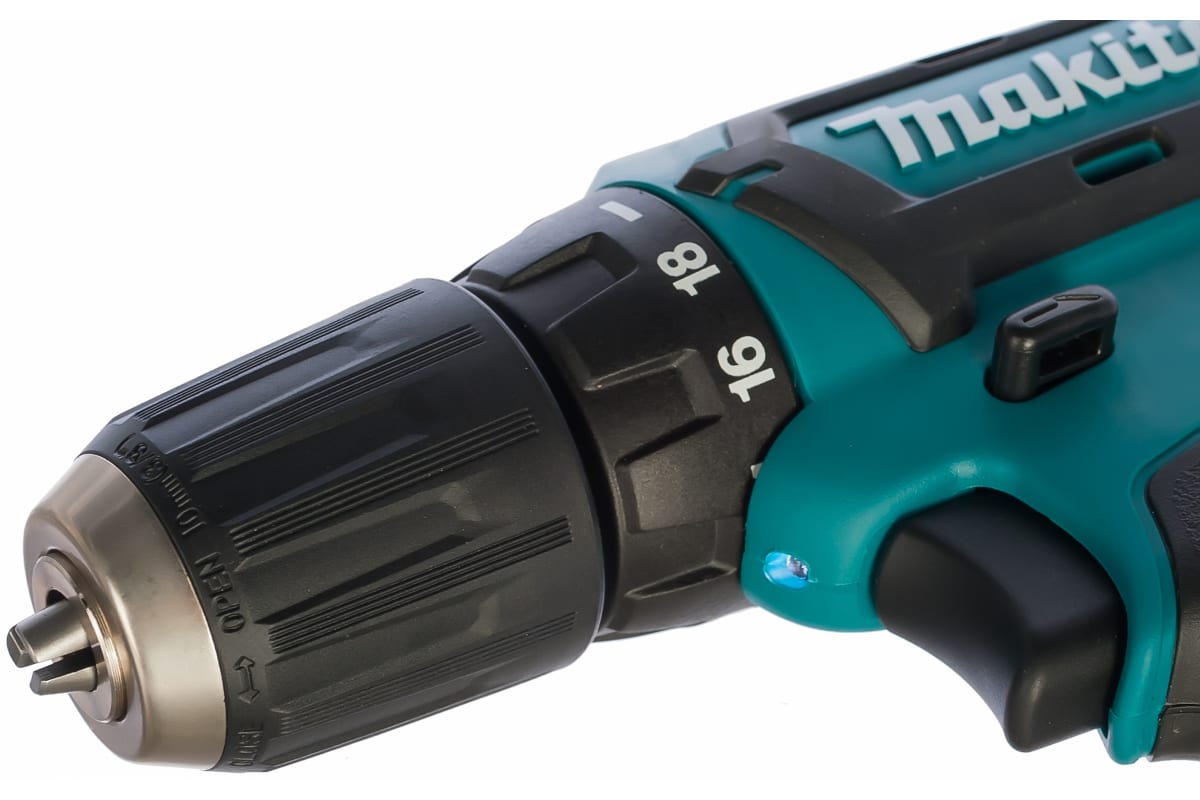 Аккумуляторная дрель-шуруповерт Makita CXT DF331DWYE