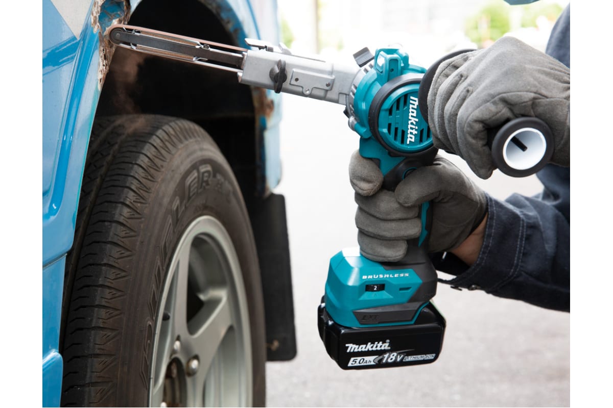 Аккумуляторный ленточный напильник Makita LXT DBS180Z