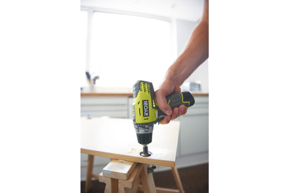 Аккумуляторная дрель-шуруповерт Ryobi R12DD-LL13S 5133001802