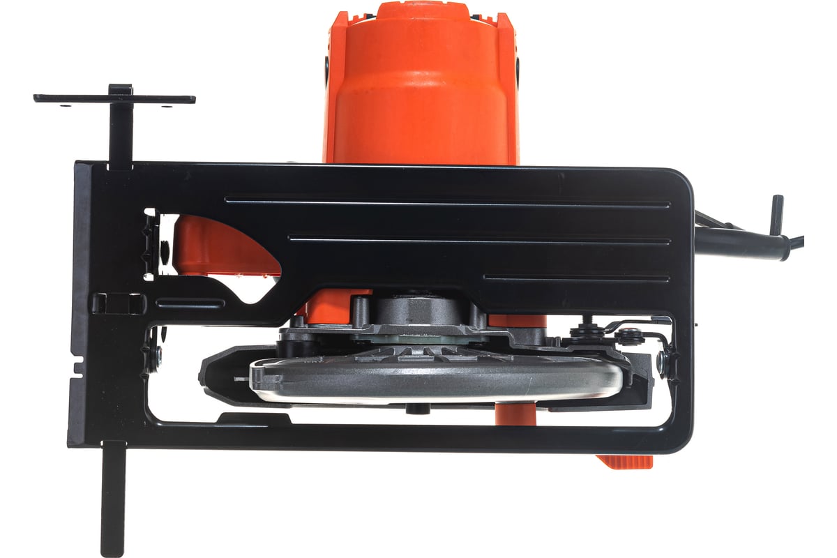 Дисковая пила Black&Decker CS1550