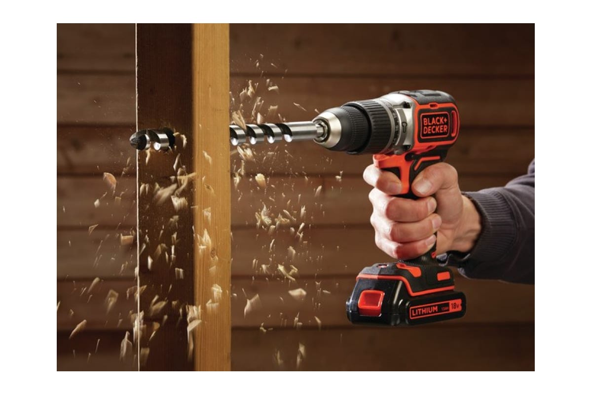 Аккумуляторная ударная дрель-шуруповерт Black&Decker BL188N