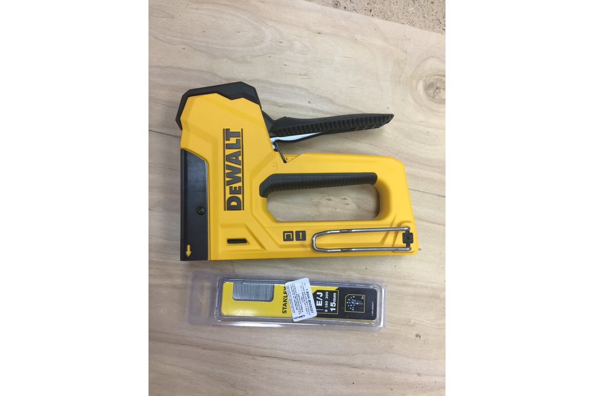 Степлер для скоб и гвоздей DeWalt DWHTTR350-0