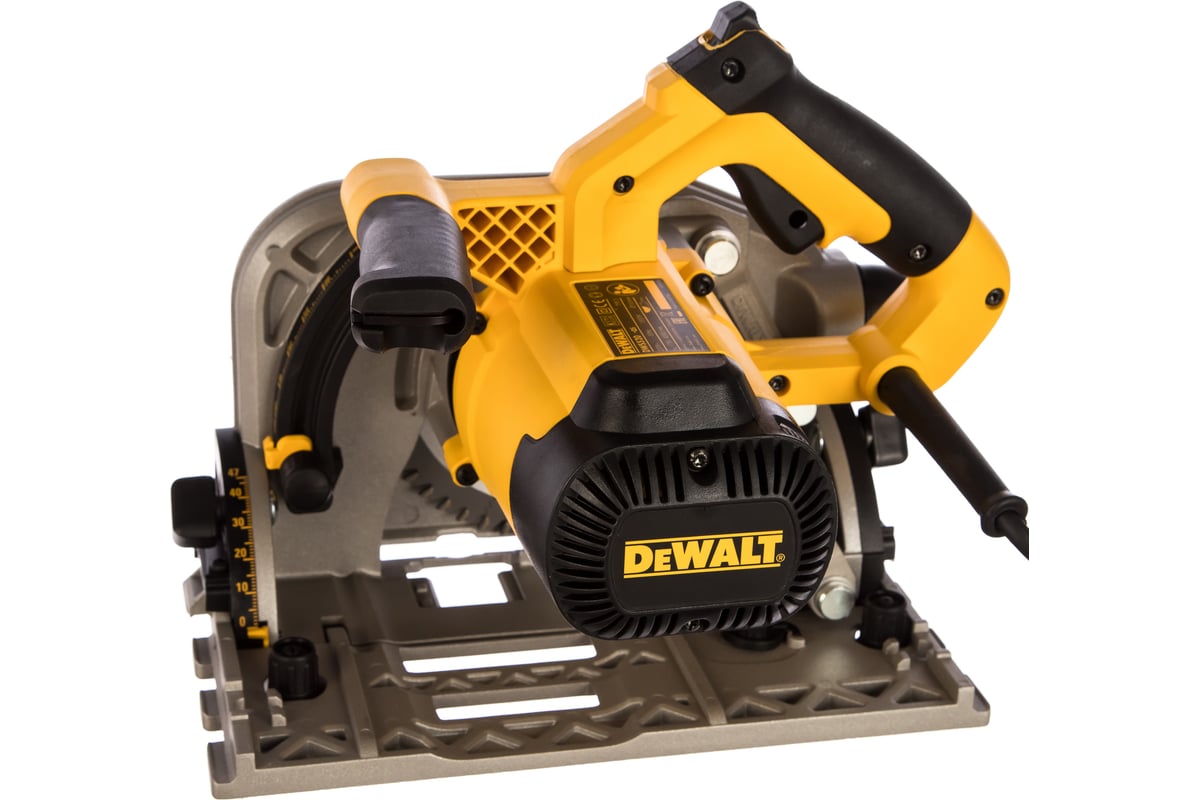 Пила циркулярная DeWalt DWS520K