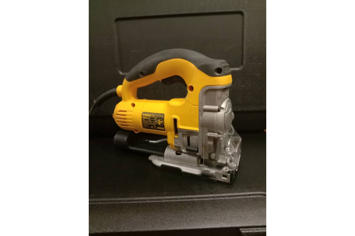 Лобзик DeWalt DW 331 K