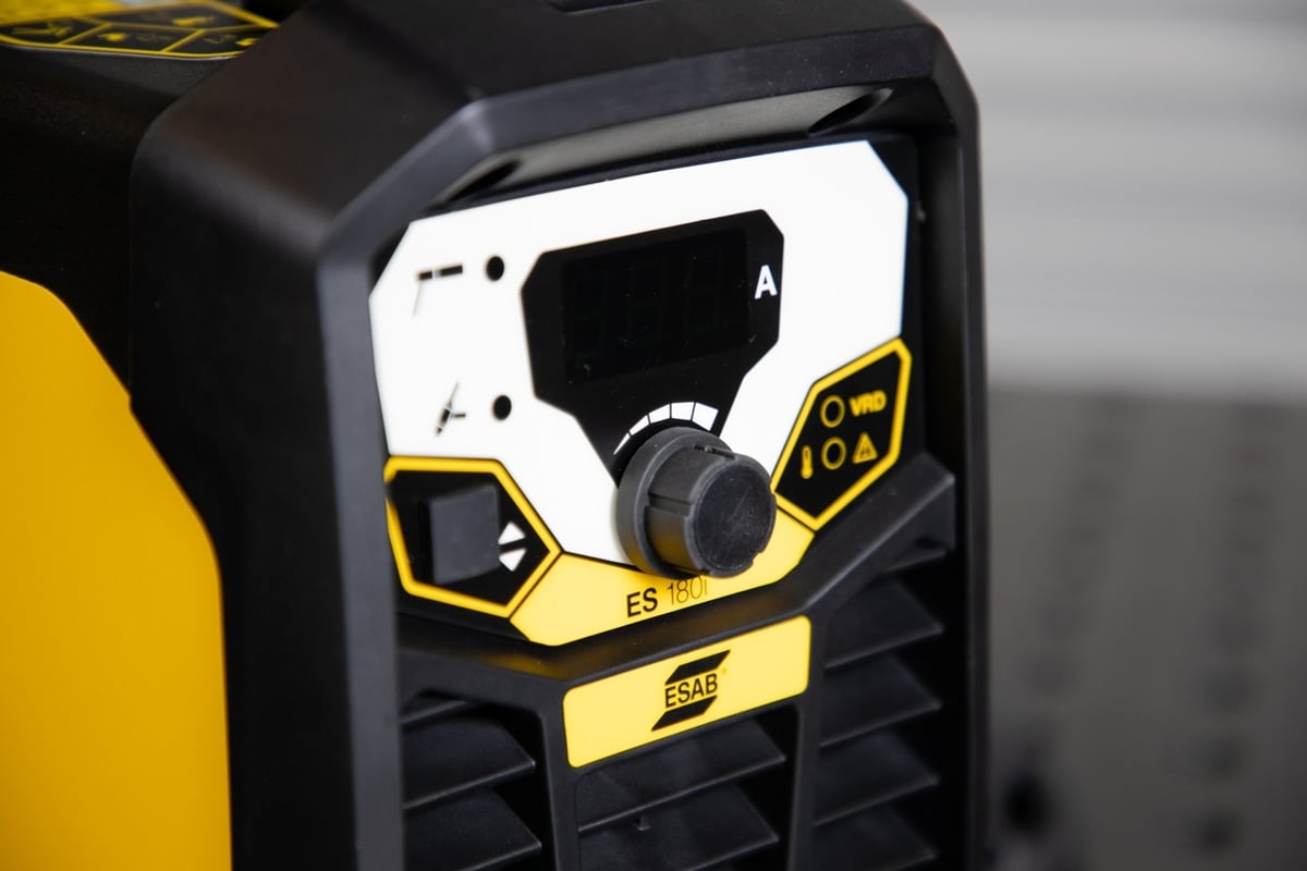 Сварочный аппарат ESAB Rogue ES 180i 700500077