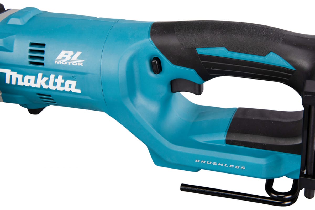 Аккумуляторная угловая дрель Makita DDA450ZK