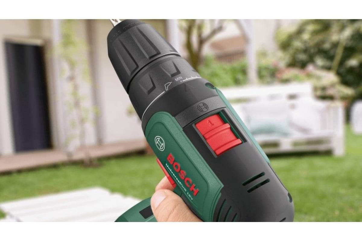 Дрель Bosch UniversalDrill 18V 06039D4002