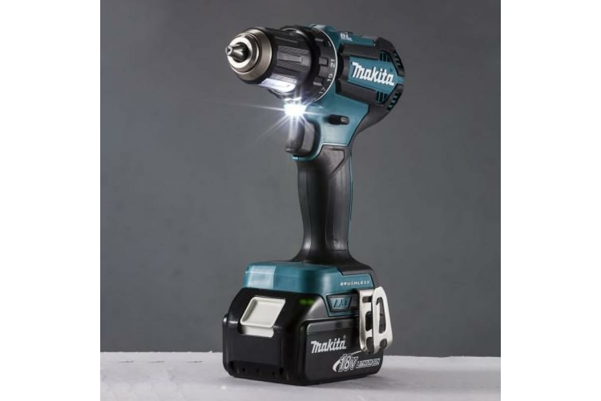 Аккумуляторная дрель-шуруповерт Makita LXT DDF485Z