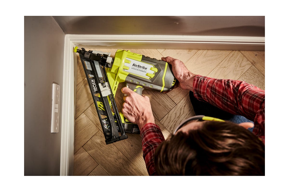 Гвоздезабиватель Ryobi ONE+ R15GN18-0 5133005297