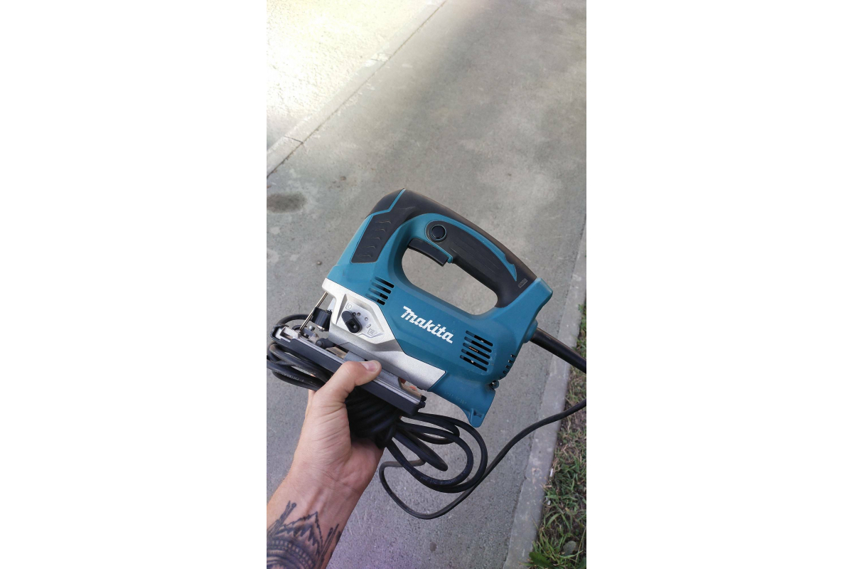 Лобзик Makita JV0600K