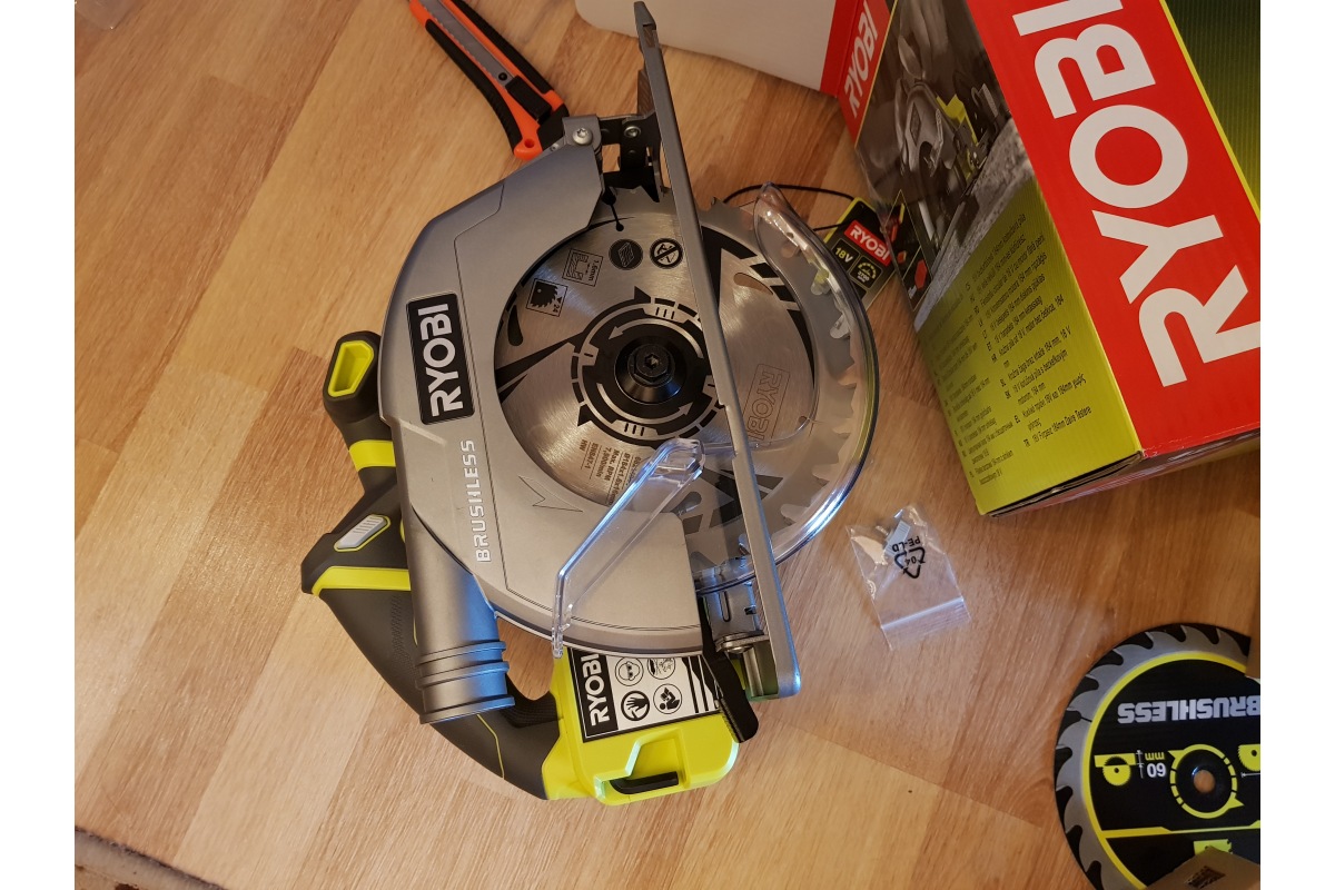 Бесщеточная циркулярная пила Ryobi ONE+ R18CS7-0 5133002890