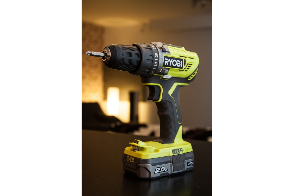 Дрель-шуруповерт Ryobi ONE+ R18DD3-220S 5133003348