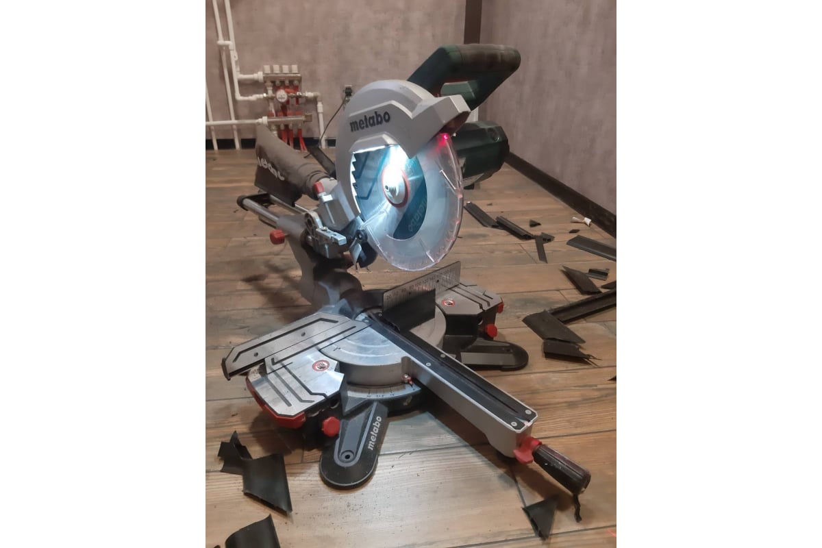 Торцовочная пила Metabo KGS 254 M 602540000