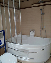 Акриловая ванна Ваннеса Ирма 169х110 с полотенцедержателем, г/м Классик хром, L