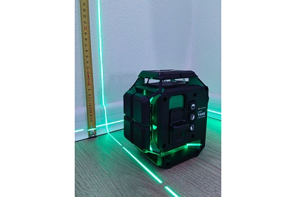 Профессиональный лазерный уровень ADA LaserTANK 4-360 GREEN basic edition А00631