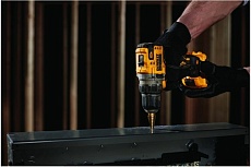 Бесщеточная дрель-шуруповерт DeWalt 12 В XR DCD701N-XJ