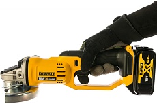 Угловая аккумуляторная шлифмашина DeWalt DCG 412 M2