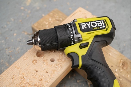 Бесщеточная дрель-шуруповерт Ryobi 18В RDD18C-2C20SA32 5133005624